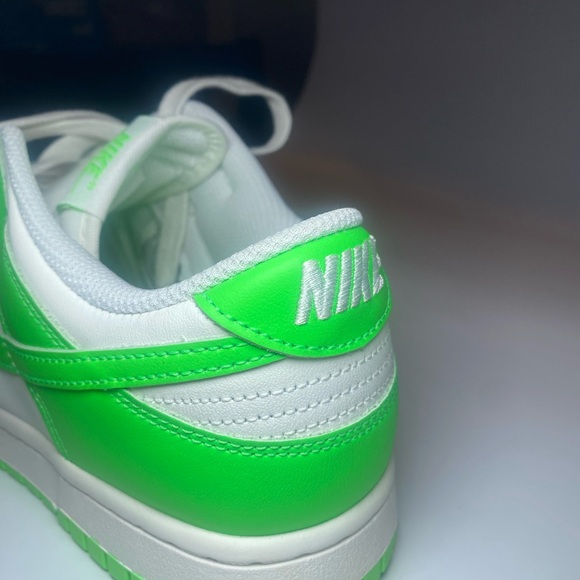 Nike Men's Green and White Athletic Shoes - Picture 8 of 10